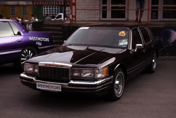 Nomini Cazino Cazinou Aplicație Android/iOS